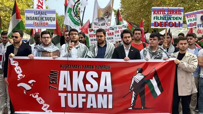 Sakarya Üniversitesi'nde Gazze İçin Yürüyüş Düzenlendi