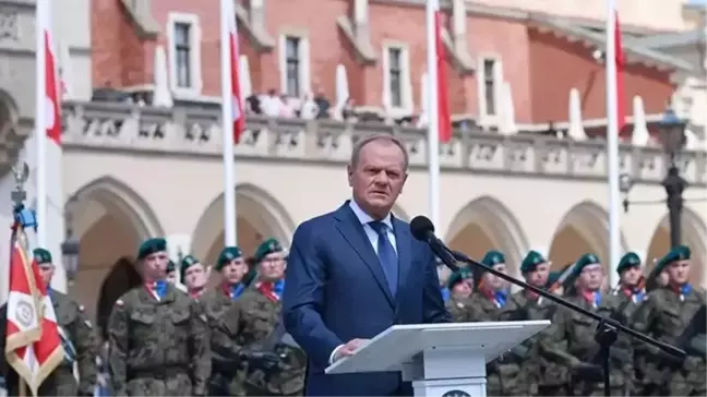 Polonya Başbakanı Tusk: Sığınma Hakkı Geçici Olarak Askıya Alınabilir