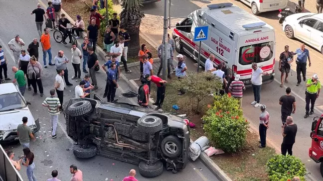 Mersin'de Cipin Pikaba Çarpması Sonucu 4 Yaralı