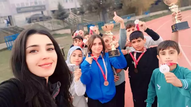 Aşkale Koçak Ortaokulu, Erzurum'da Atletizm Yarışmalarında İl İkincisi Oldu