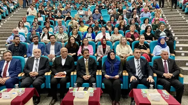 Kırşehir Ahi Evran Üniversitesi 'Tazelenme Üniversitesi' Açılış Töreni Düzenledi