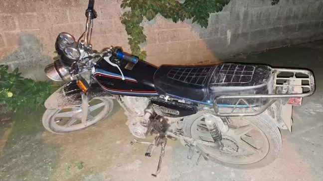 Bafra'da Plakasız ve Şasi Numarası Silinmiş Motosiklet Bulundu