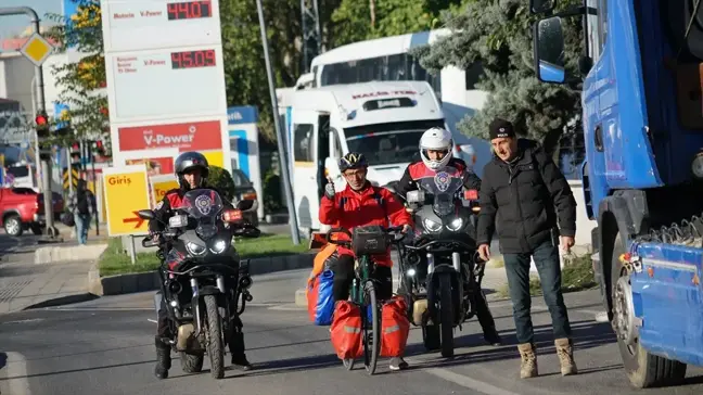 Şehit Şeyda Yılmaz anısına İzmir'den Sivas'a pedal çeviriyor