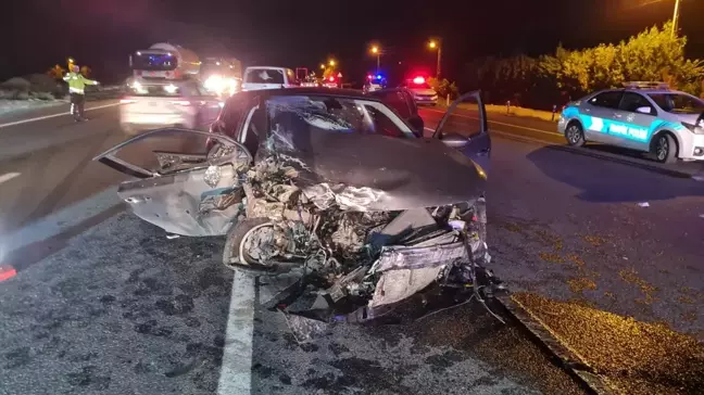 Erzincan'da Trafik Kazası: 2 Ölü, 4 Yaralı