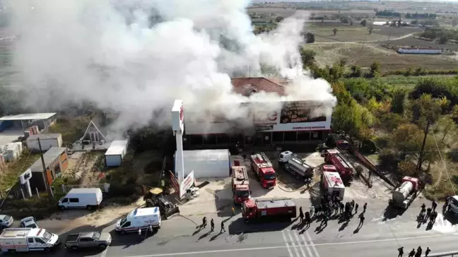 Kırklareli'nde Mobilya Mağazasında Yangın Çıktı