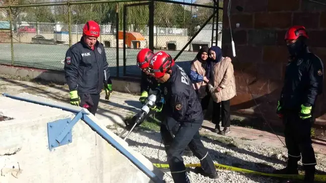 Van Depreminin 13. Yıl Dönümünde Tatbikat Gerçekleştirildi