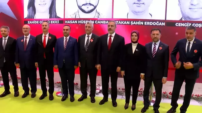 Bakanlar, SAHA EXPO Savunma, Havacılık ve Uzay Sanayi Fuarı'nı Ziyaret Etti