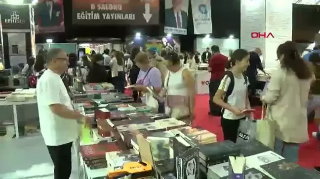 İlker Başbuğ, Antalya Kitap Fuarı'nda Eleştirileri Yanıtladı