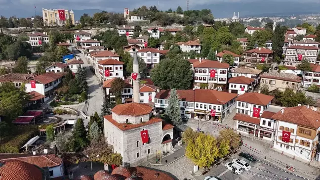 Safranbolu'daki Tarihi Yapılar Cumhuriyet Bayramı İçin Süslenmişti