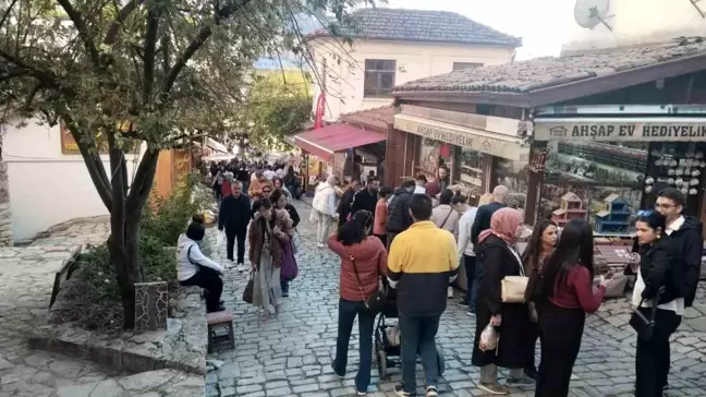 Safranbolu'da Hafta Sonu Turist Yoğunluğu