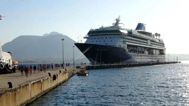 Alanya'ya Marella Discovery Gemisi İle Yolcu Akını