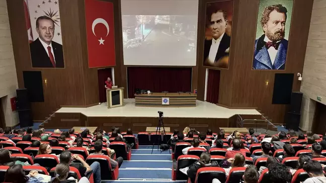 Tekirdağ'da Üniversite Öğrencilerine Terörle Mücadele Semineri