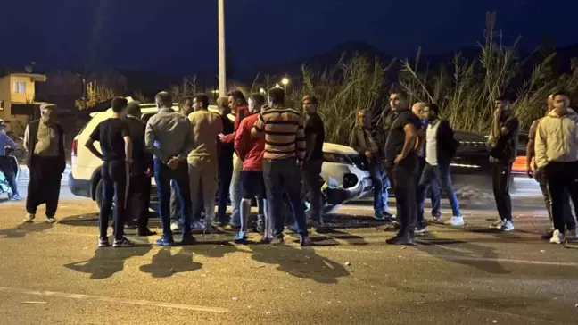 Antalya'da Maddi Hasarlı Trafik Kazası: Alkollü Sürücü Tespit Edildi