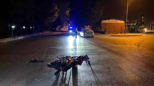 Eskişehir'de Trafik Kazası: Motosiklet Sürücüsü Yaralandı