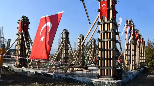 Düzce'de Gençlik ve Spor Bakanlığı Tarafından Yeni Gençlik Merkezi Temeli Atıldı