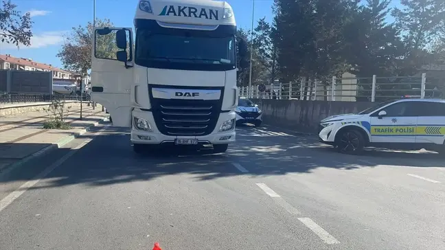 Gemlik'te Tır Çarpması: Bir Kişi Ağır Yaralandı