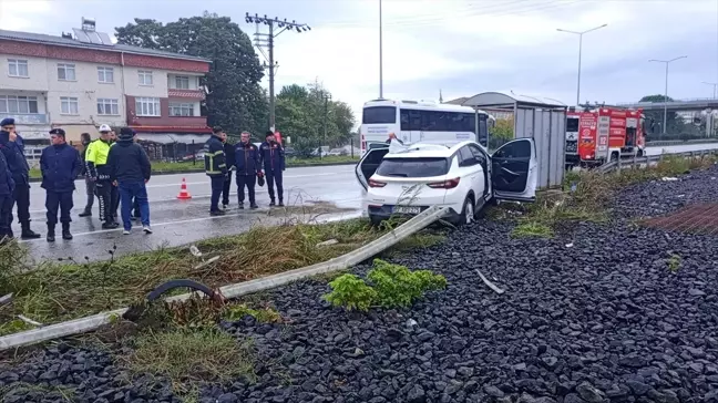 Samsun Çarşamba'da Kaza: Sürücü Hayatını Kaybetti, Eşi Yaralandı