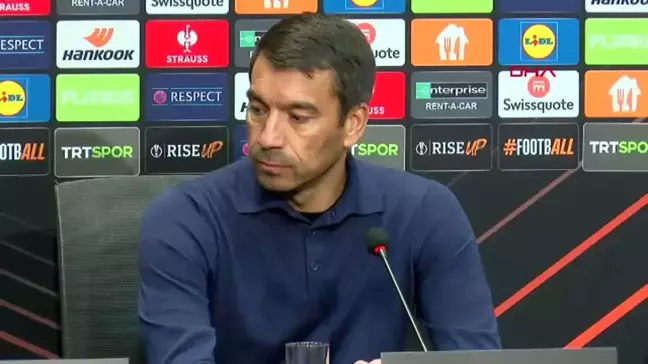 Giovanni van Bronckhorst: Her galibiyet bizi gruptan çıkma hedefine yaklaştırıyor