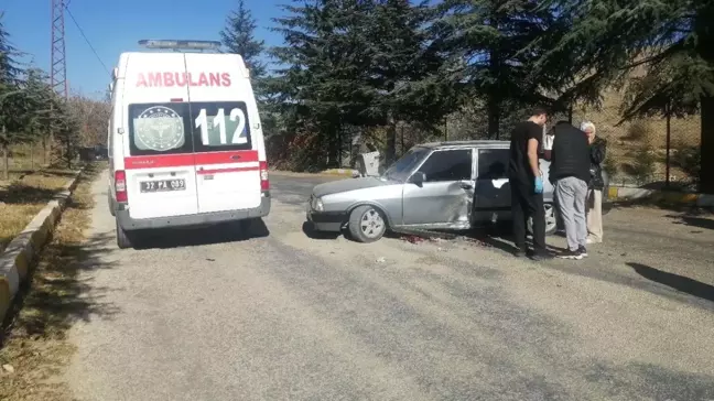 Isparta'da Otomobil ve Motosiklet Çarpıştı: 1 Yaralı