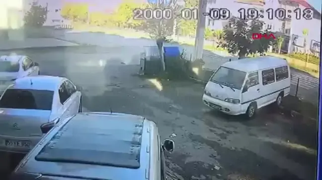 Bafra'da Otomobilin Çarptığı Motosiklet Sürücüsü Ağır Yaralandı, Bir Kişi Hayatını Kaybetti