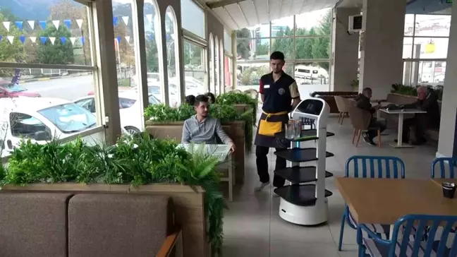 Karabük'te Kafe Robot Servis Hizmeti Başlattı