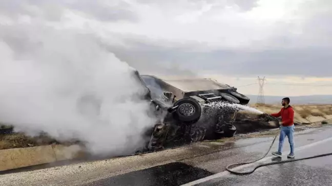 Kırıkkale'de Teker Koptu, Yangın Çıktı