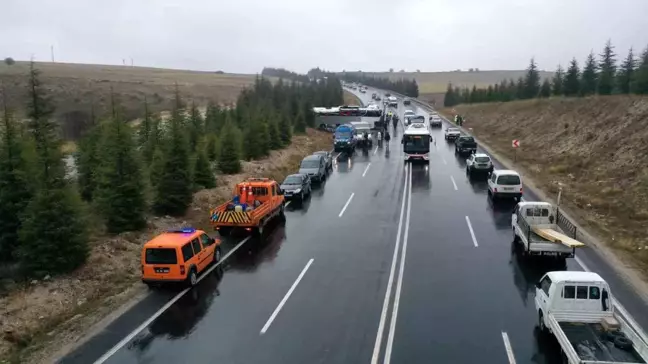 Eskişehir'de Yolcu Otobüsü Devrildi: 1 Ölü, 42 Yaralı