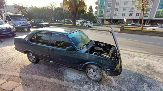 Aydın'da Seyir Halindeki Otomobilde Yangın Çıktı