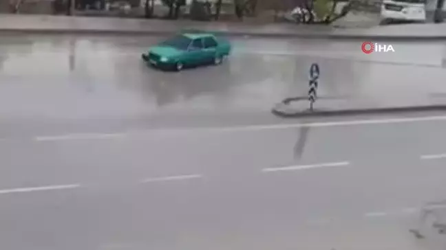 Tofaş Şahin ile Trafikte Tehlikeli Drift