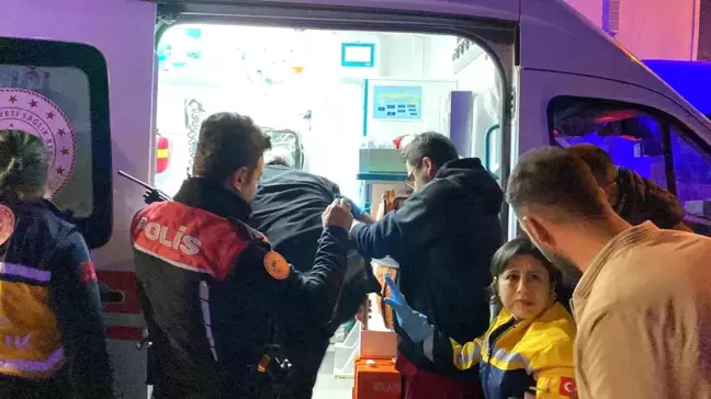 Elazığ'da Bıçaklı Kavga: 2 Yaralı