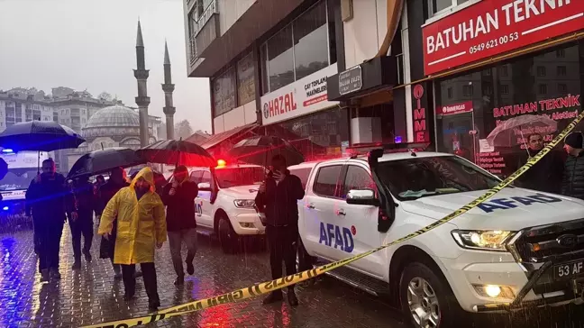 Rize'de Heyelan: 1 Ölü, 4 Yaralı