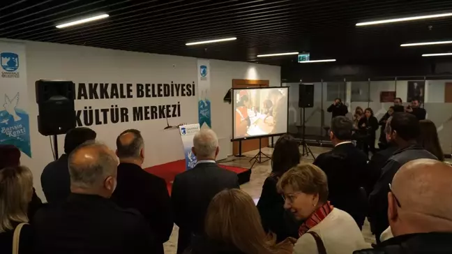 Çanakkale'de Fabrika Atıklarla Yapılan Dev Mozaik Eser Açıldı