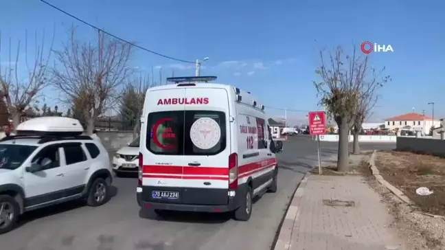 Kontrolden Çıkan Motosiklet Ağaçlara Çarptı: 2 Yaralı