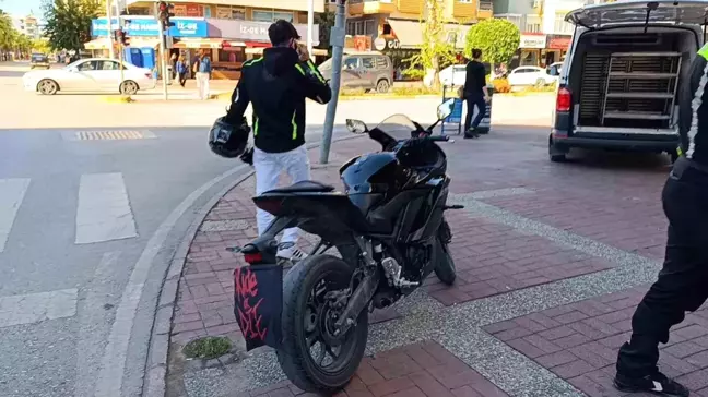 Manavgat'ta Abartılı Egzoz ve Plaka Kapatmaktan Motosiklet Sürücüsüne 35 Bin TL Ceza