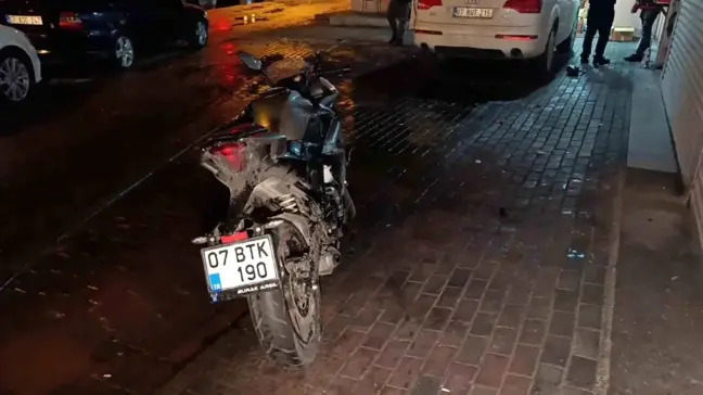 Manavgat'ta Motosiklet ve Çekici Çarpıştı: Bir Yaralı