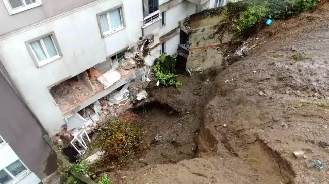 Rize'de Heyelan Korkusu Aileyi Hayatını Kaybettirdi