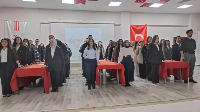 Adilcevaz'da 24 Kasım Öğretmenler Günü Kutlandı