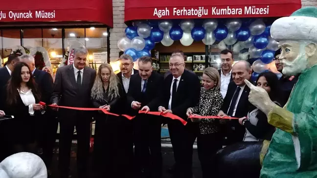 Edremit’te Türkiye'nin İlk Oyuncak ve Kumbara Müzesi Açıldı