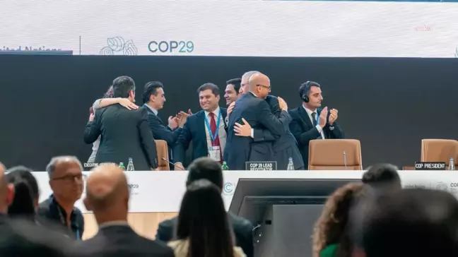 COP29 İklim Zirvesi'nde 300 Milyar Dolarlık Yardım Anlaşması Tepkileri Beraberinde Getirdi