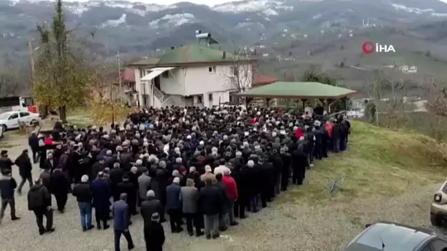 Gurbet Yolunda Trajik Kaza: Baba ve Oğlu Hayatını Kaybetti