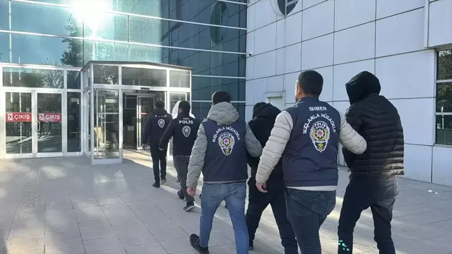 Adıyaman'da Dolandırıcılık Operasyonunda 4 Şüpheli Yakalandı