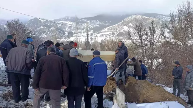 Kastamonu'da Yangında Baba ve Oğlu Hayatını Kaybetti