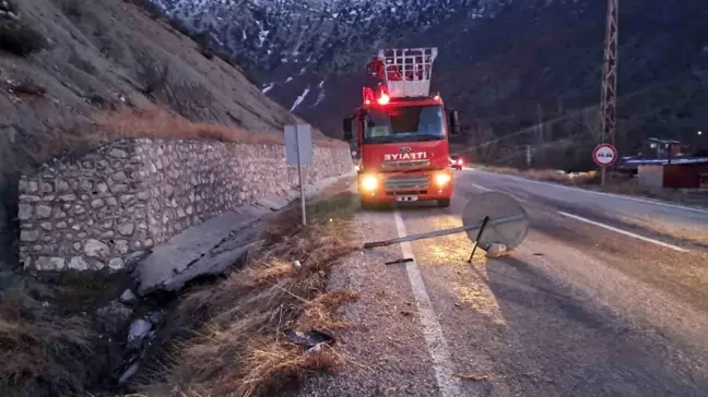 Artvin'de Trafik Kazası: 3 Yaralı