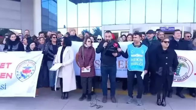 Samsun'da Aile Hekimleri İş Bıraktı, Helva Dağıttı