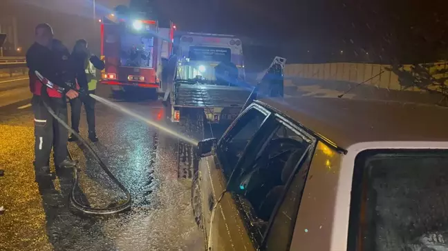 Çankırı'da Seyir Halindeki Otomobilde Yangın Çıktı