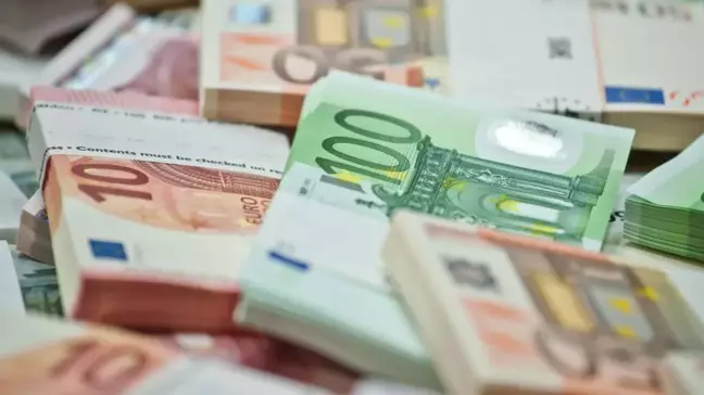 Euro ne kadar, 1 Euro kaç TL? 4 Aralık Euro yükseliyor mu, döviz kurunda son durum ne?