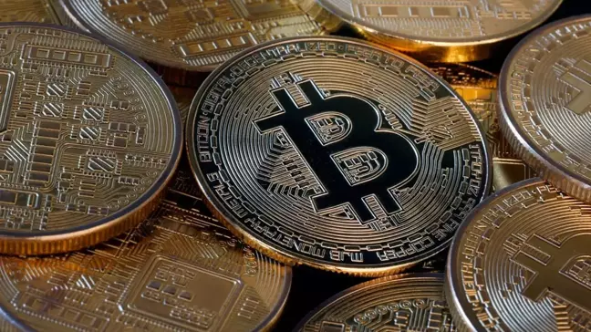 Bitcoin hakimiyeti yeniden güçleniyor