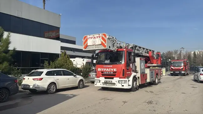 Kocaeli'nde Özel Hastanede Elektrik Panosunda Yangın Çıktı