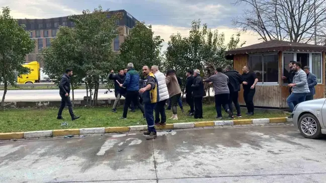 Kocaeli'de Akaryakıt İstasyonunda Kanlı Kavga: 8 Yaralı