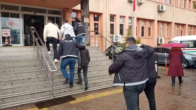 Karabük'te Eş Zamanlı Uyuşturucu Operasyonu: 5 Gözaltı